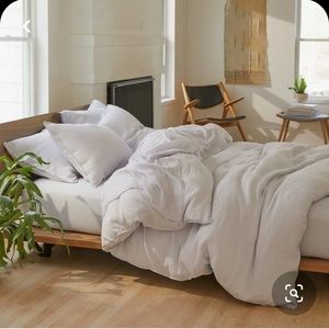 Brooklinen Queen Haze Linen Duvet Cover and Two Pillowcases